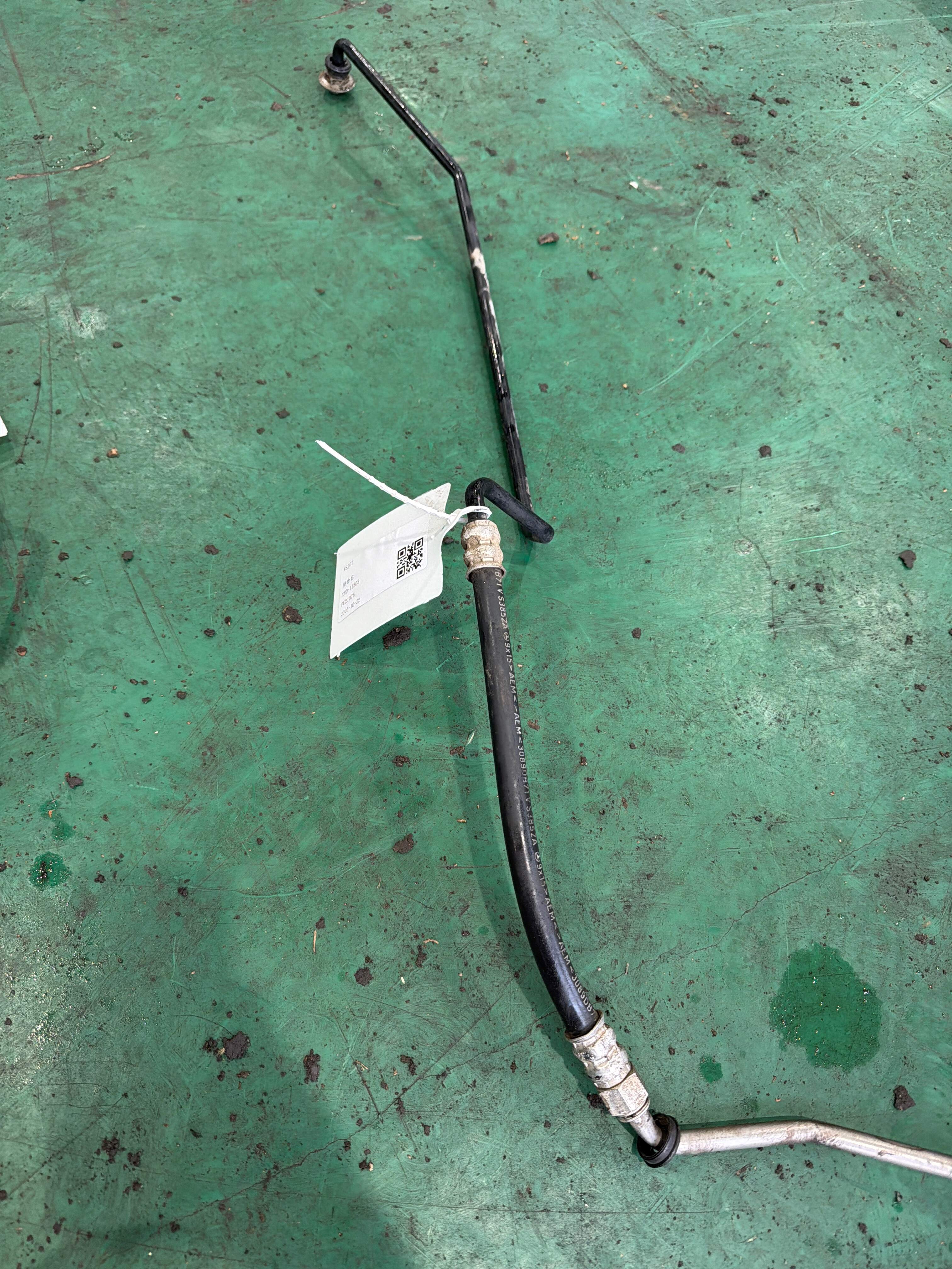 A1692700496 Transmission Oil Cooler Inlet Pipe