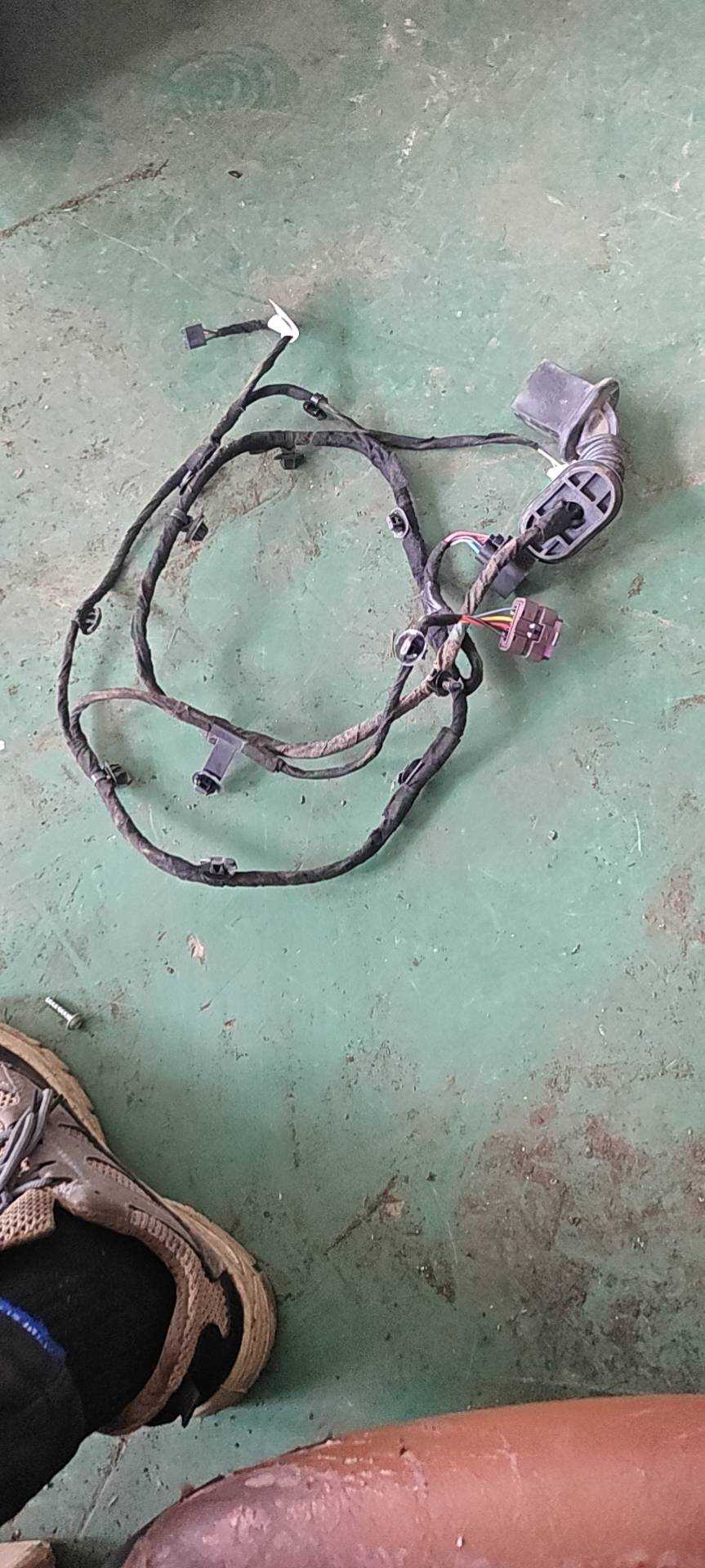 6600064404 右后车门线束