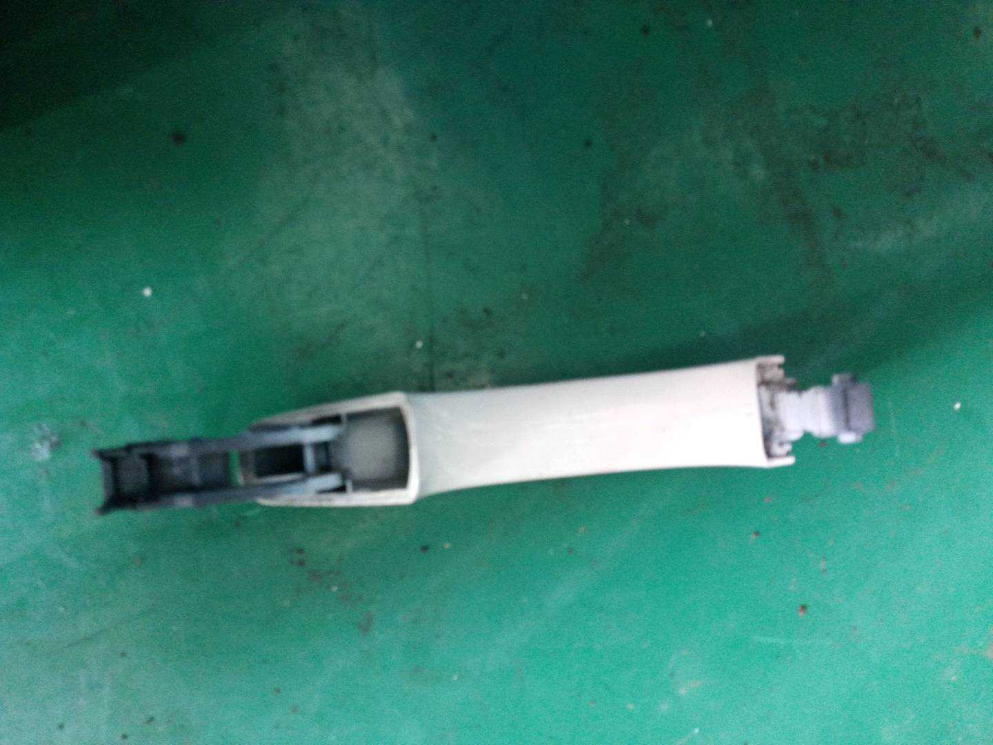 8T0837205AGRU 前门外拉手(右)