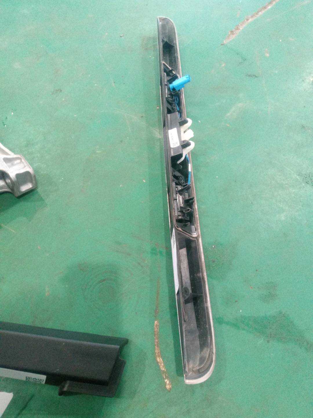 A24674015017F24 尾盖饰条
