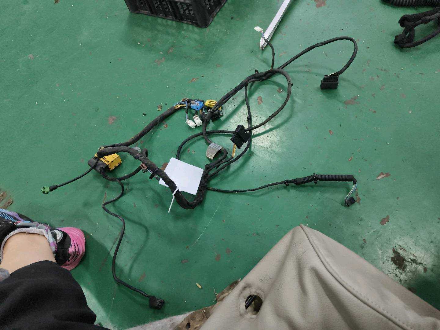 61129135514 驾驶员座椅线束总成