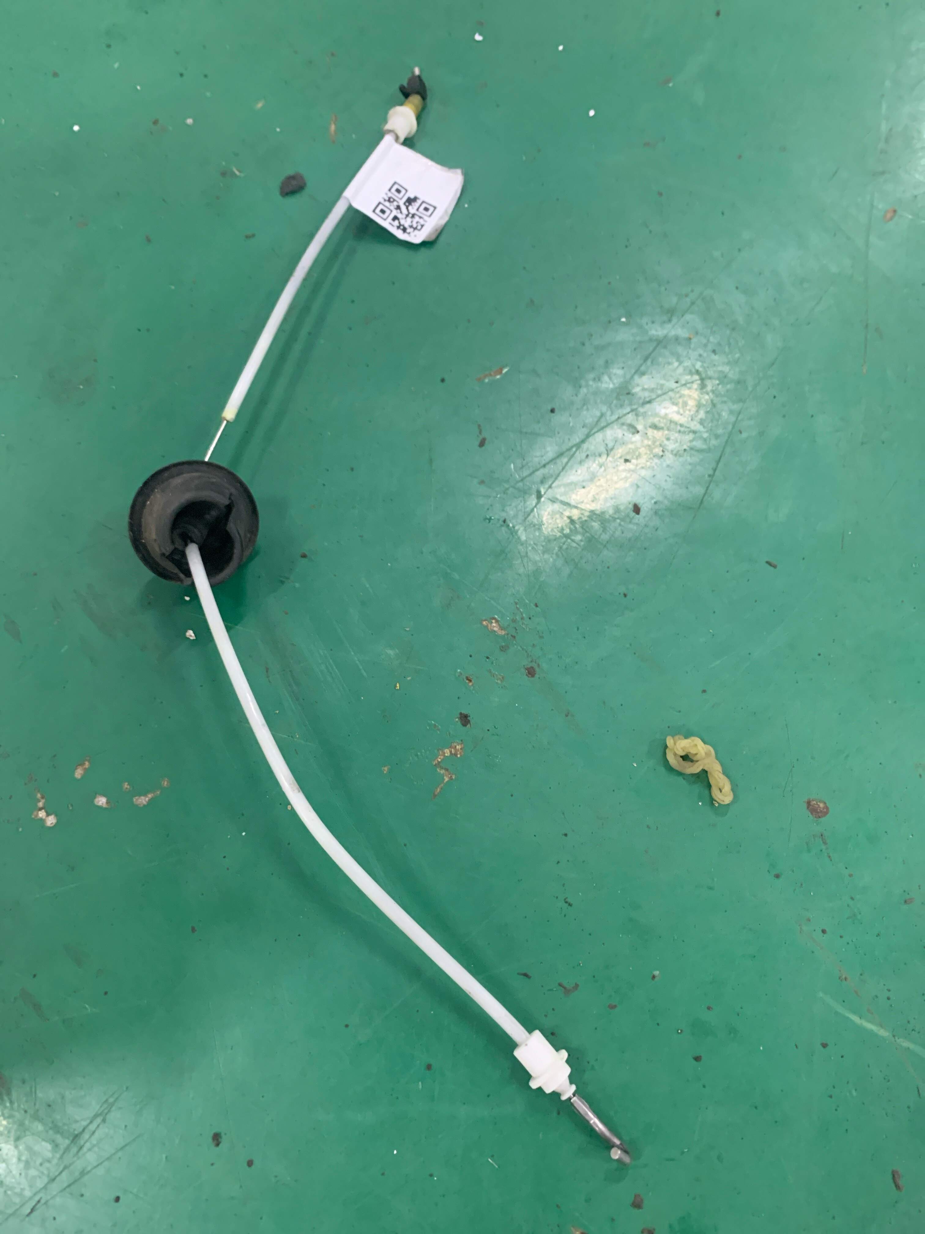 8E0837134C Front Door Outer Handle Cable, Right