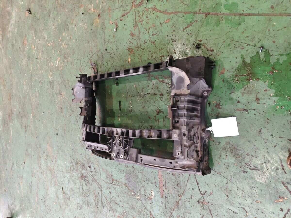 1K9805588 Radiator Support