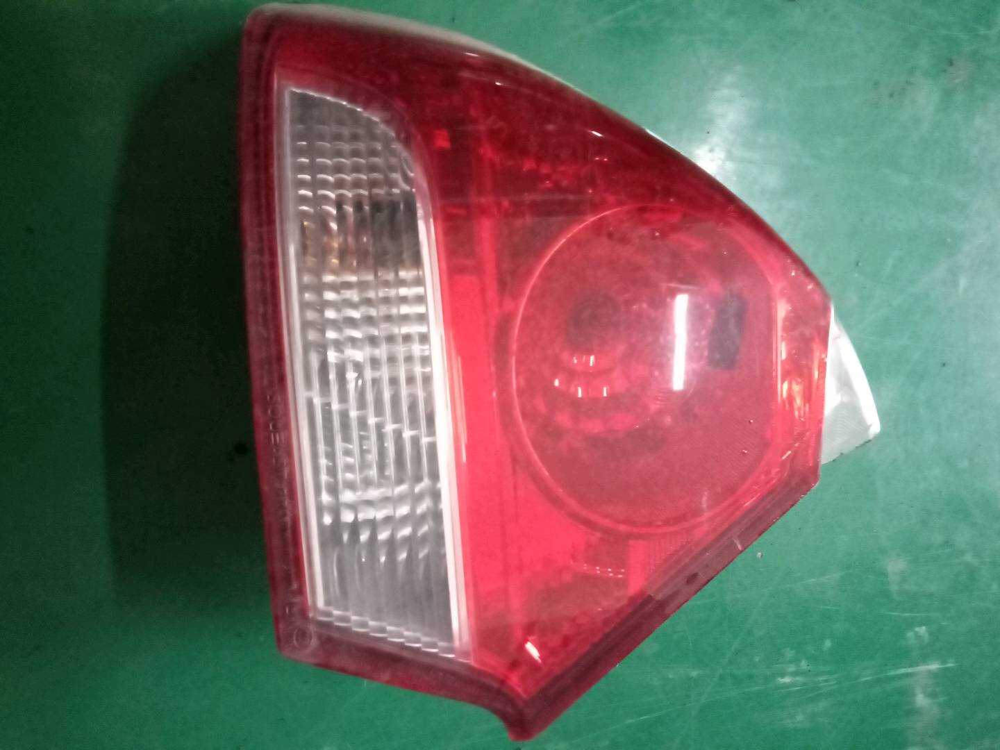 SW802203S1 Tail Light Assembly, Left