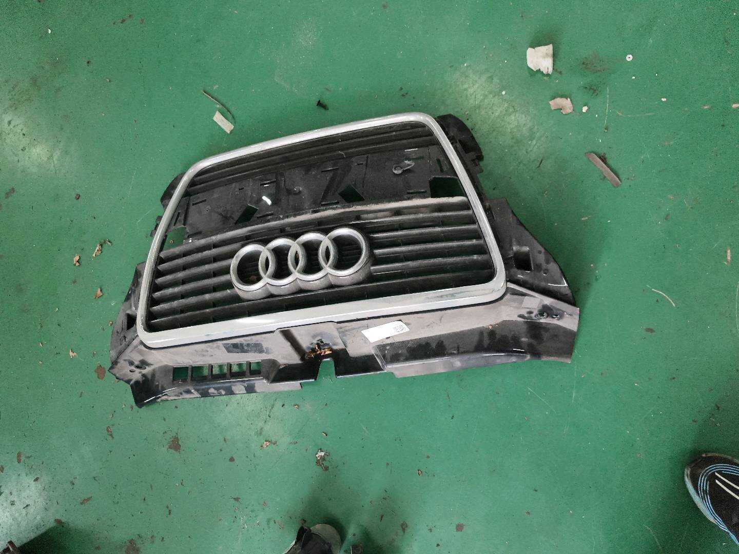 8P0853651P 散热器格栅