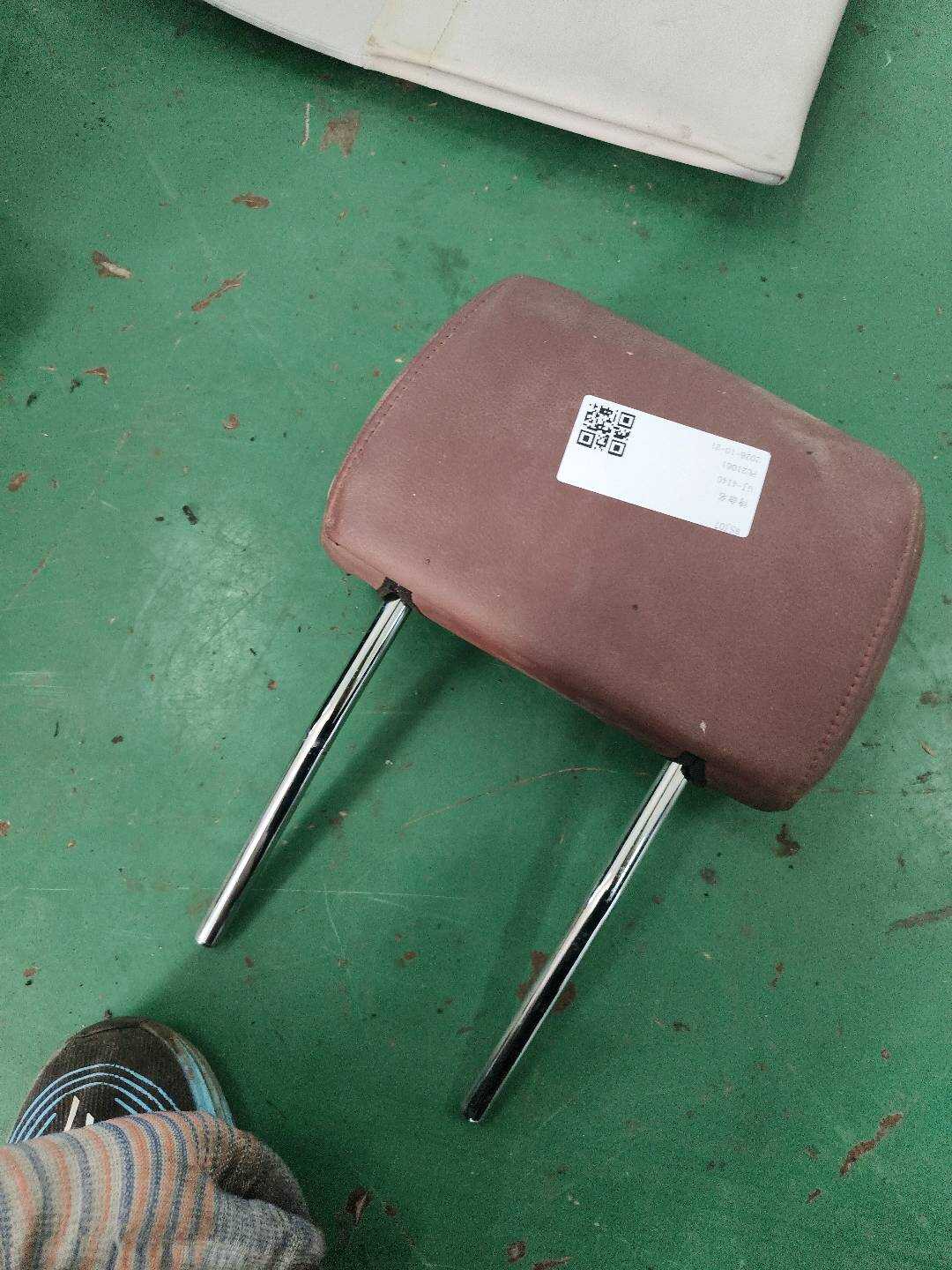 4F0881902A 副驾驶员座椅头枕