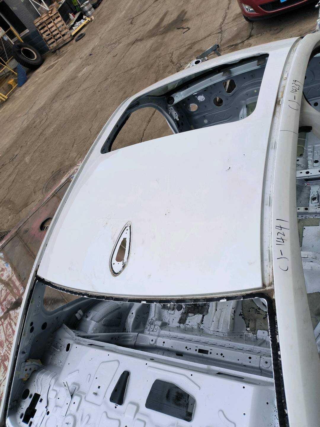 41007487390 Roof Outer Panel