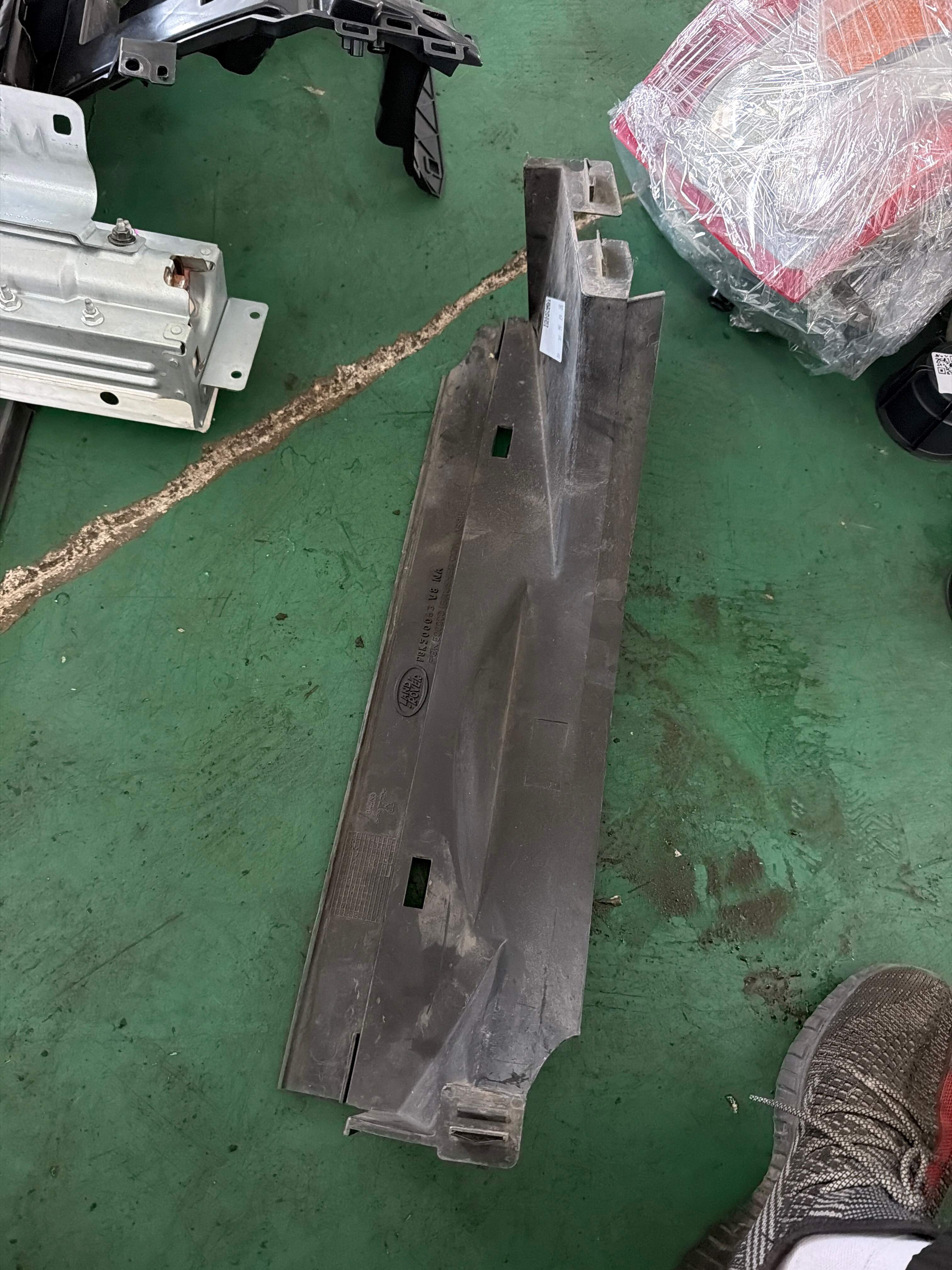 PGK500063 水箱风扇罩(上)