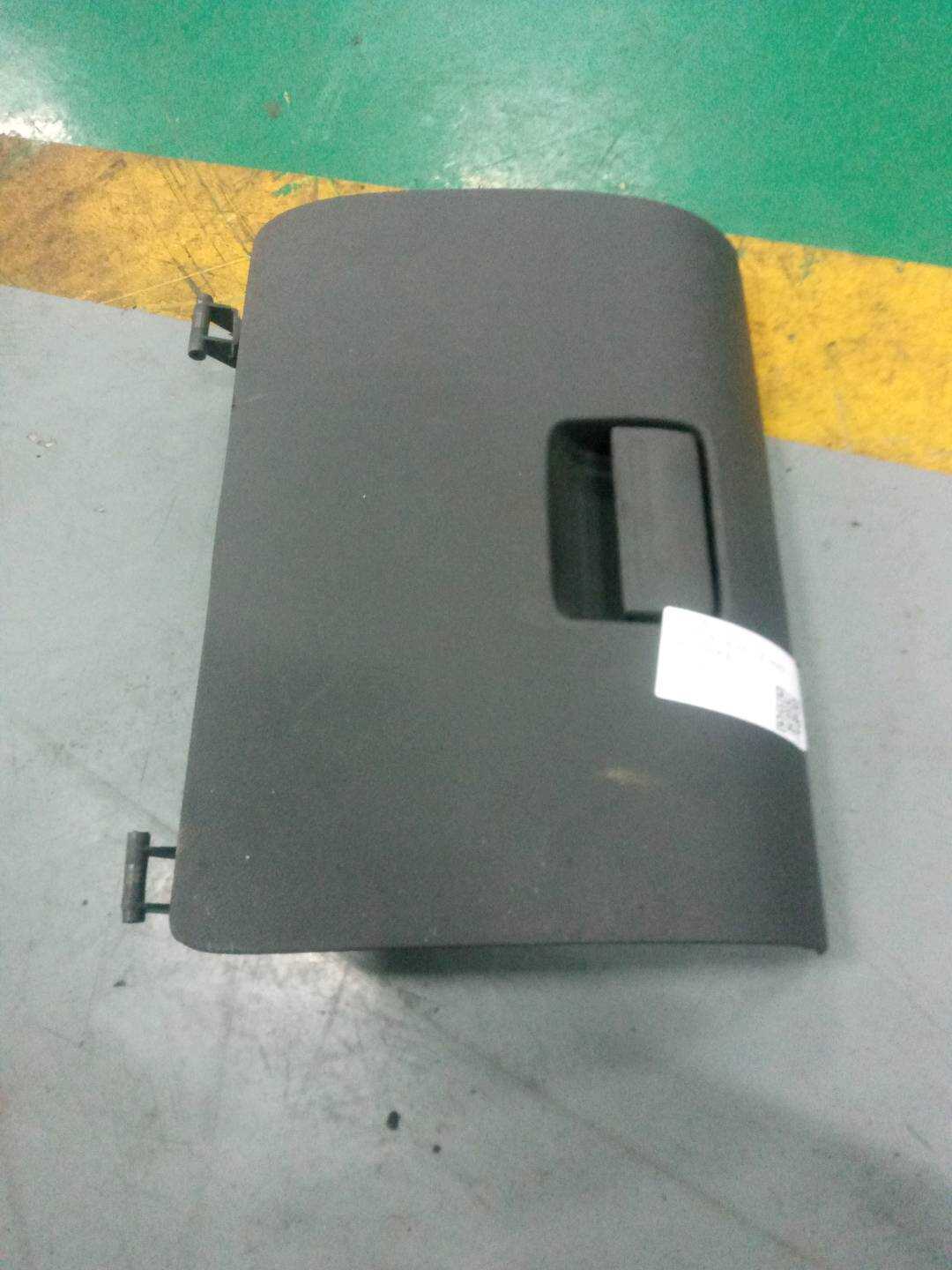5M51A06024AC32N5 仪表台杂物箱盖