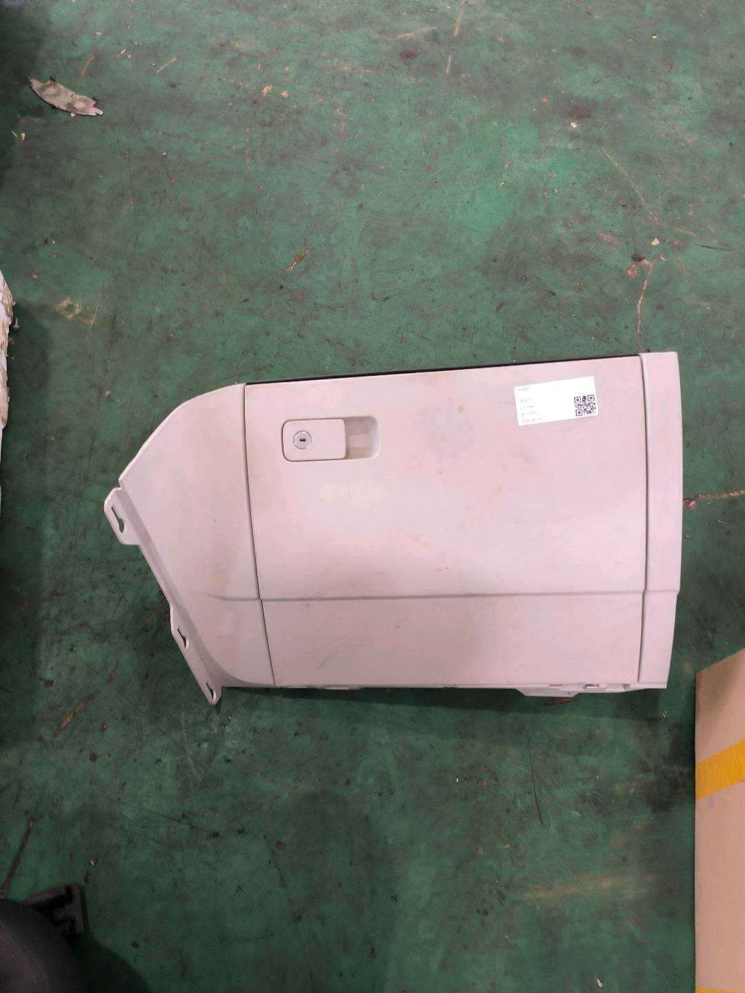 51G857097 仪表台杂物箱