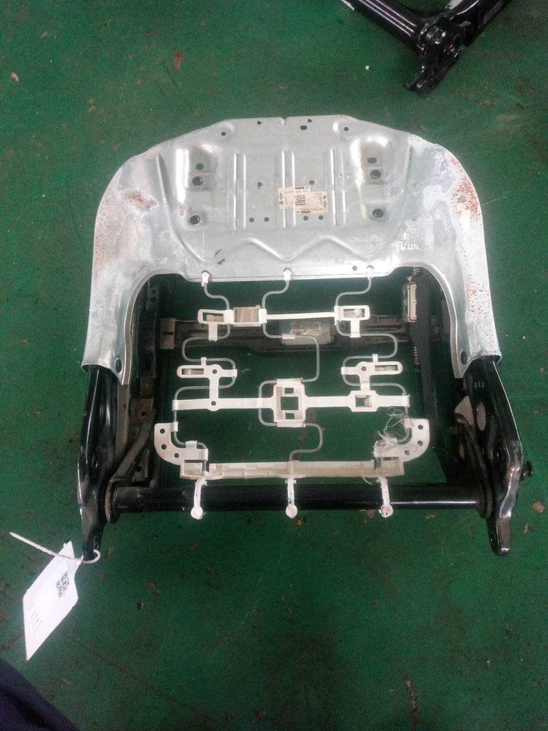 52107310850 副驾驶员座椅底座骨架