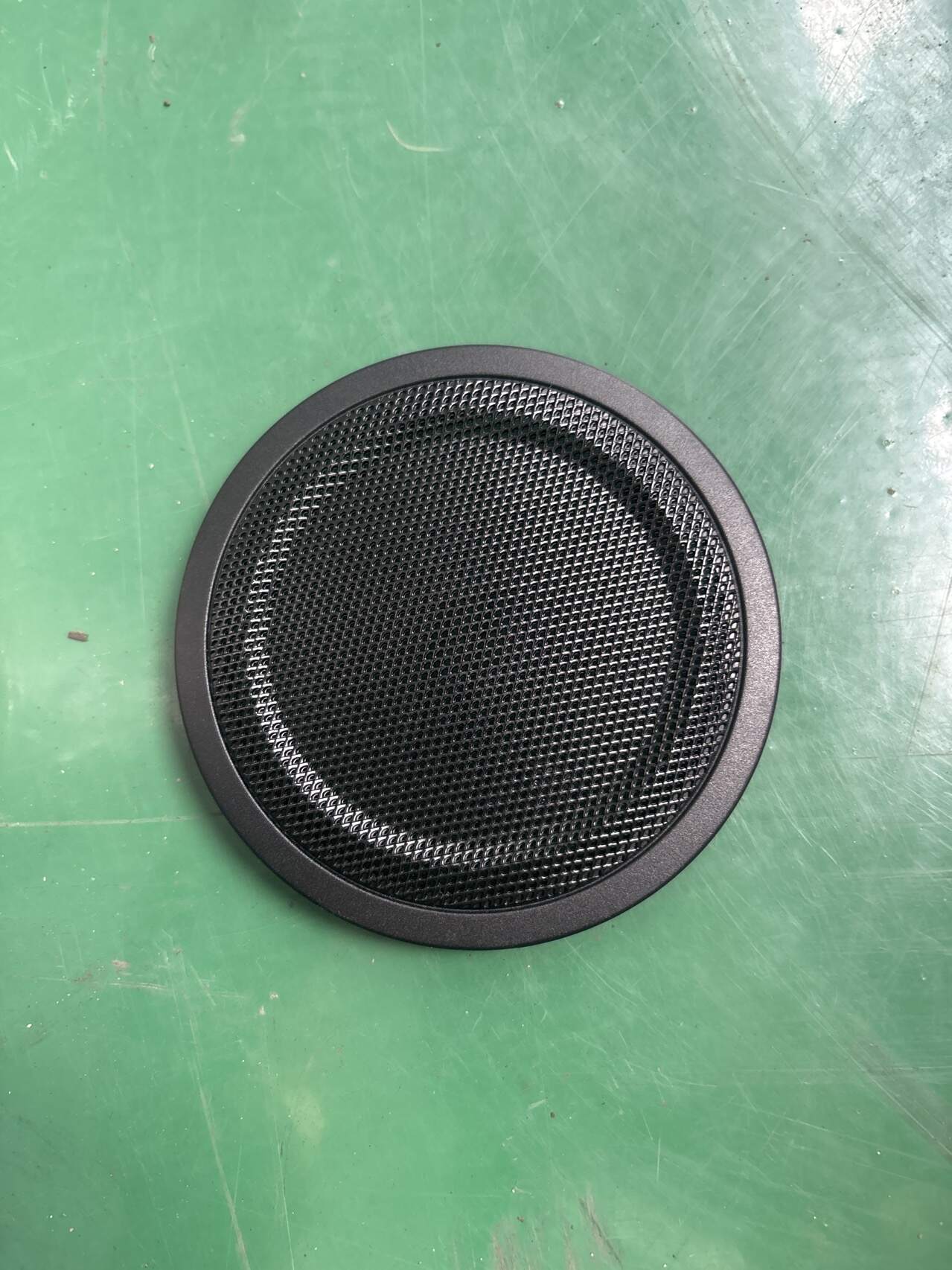 51417382287 前门低音扬声器罩(右)