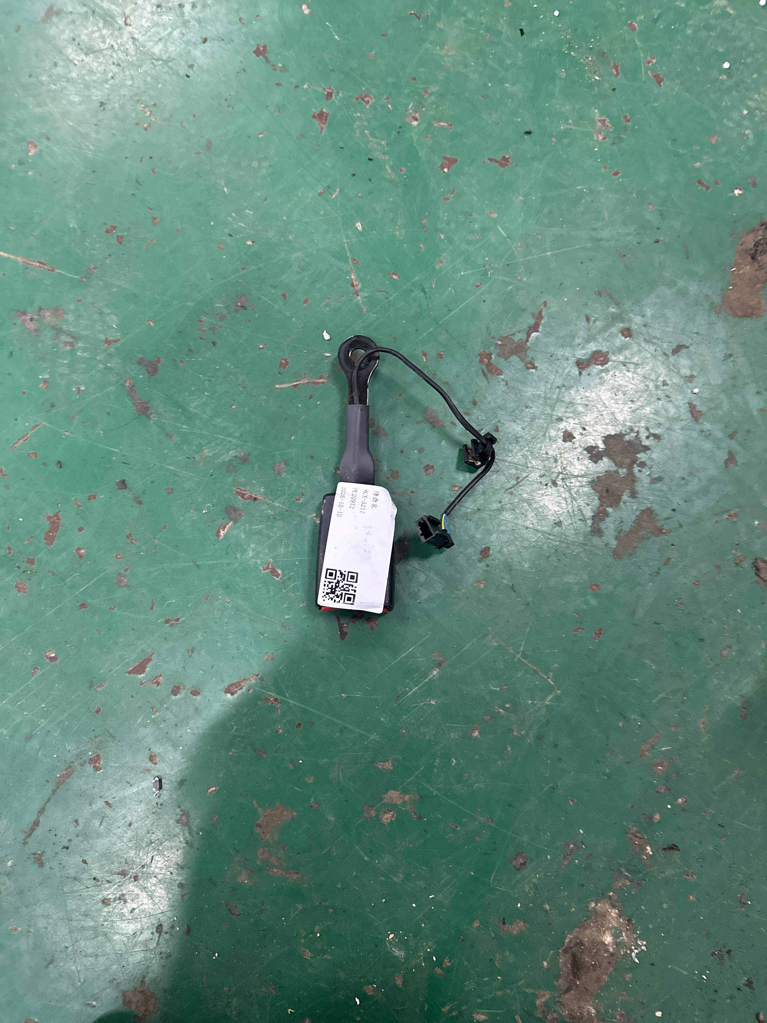 7N0858491A 后座椅安全带扣(右)