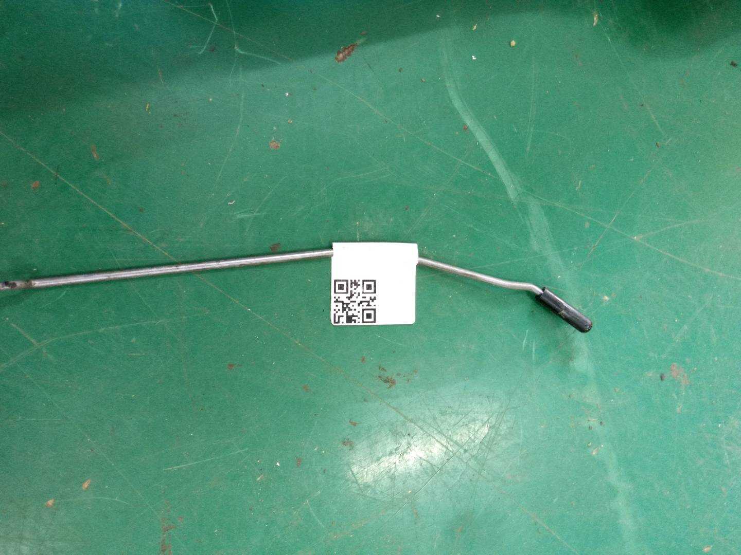 51227192488 后门锁止杆(右)