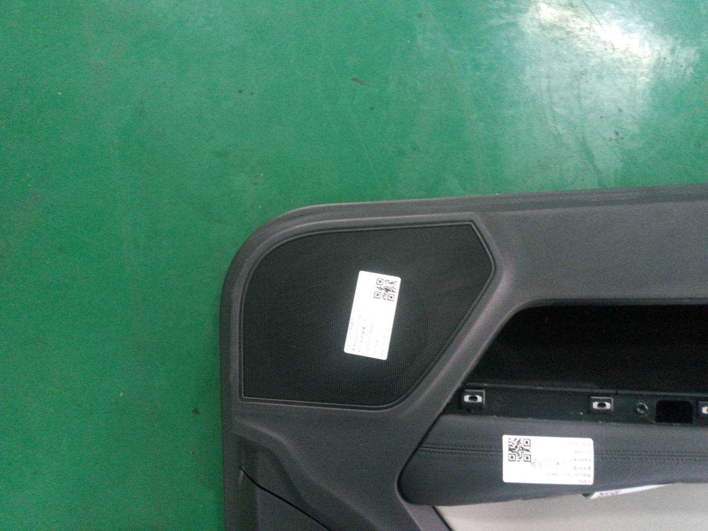 A20772707889051 前门扬声器罩（左）