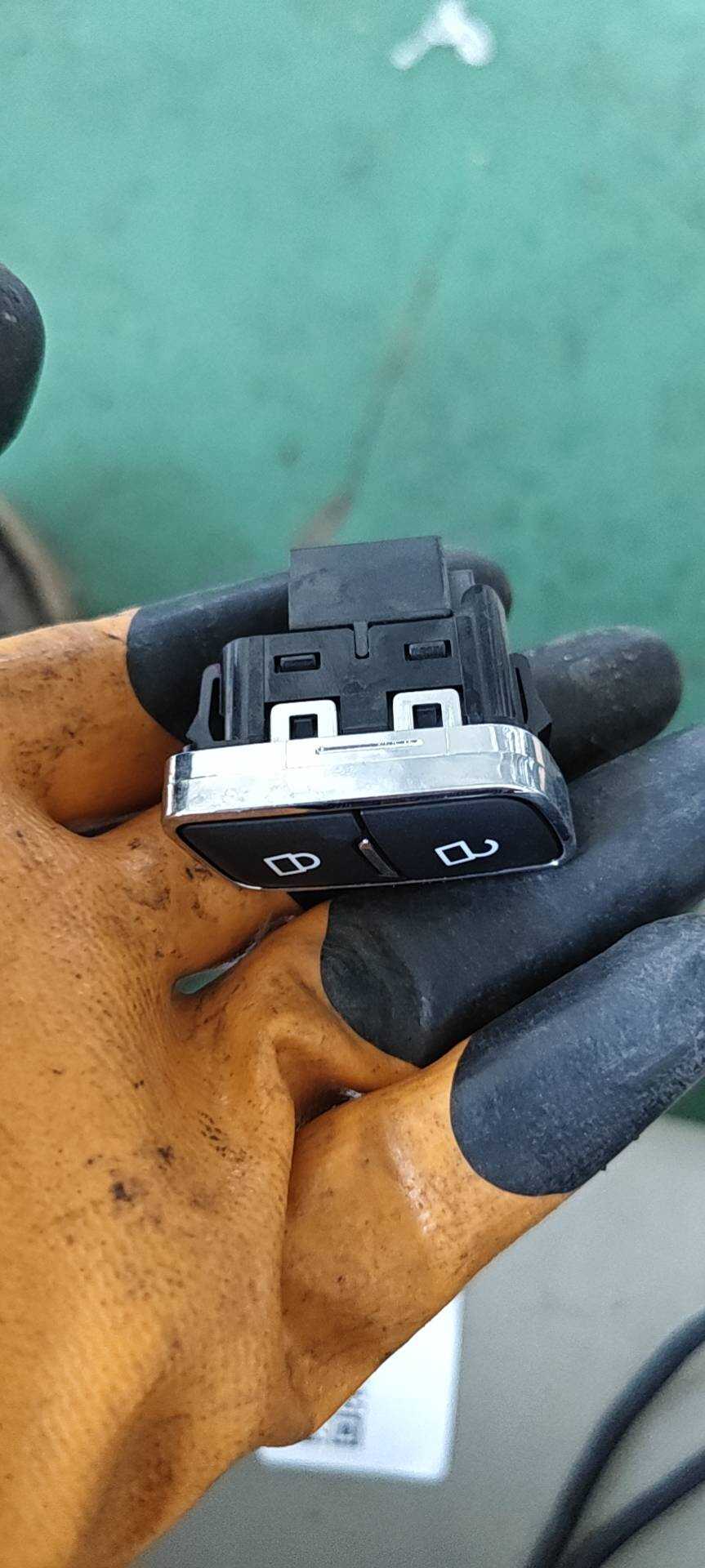 BB5T14017DC3JA6 Front Door Lock Switch, Left