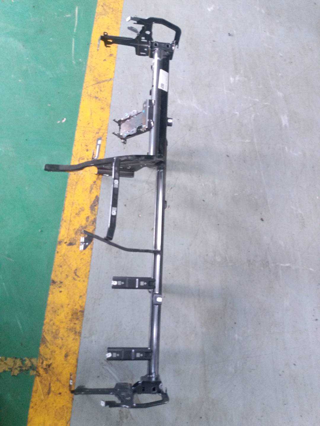 8X1858003 仪表台骨架