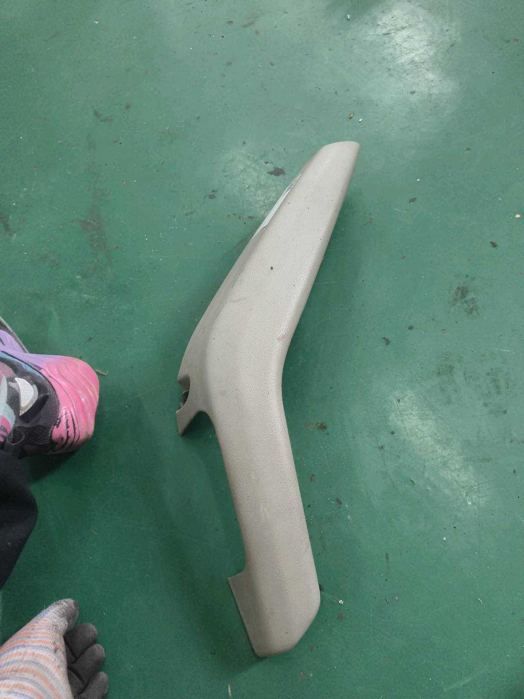 8R0867373 后门扶手挡板左