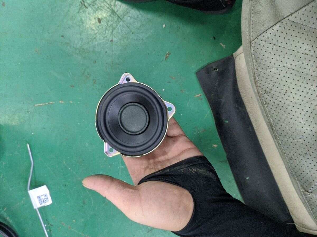 T2H15891 Front Door Speaker, Left