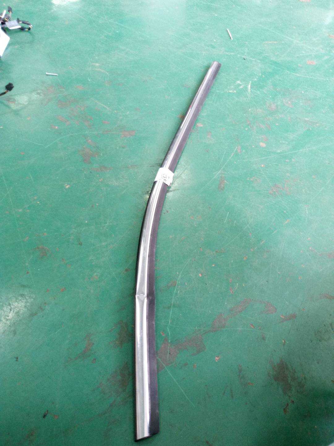 SC6208127 左后门窗框遮黑膜