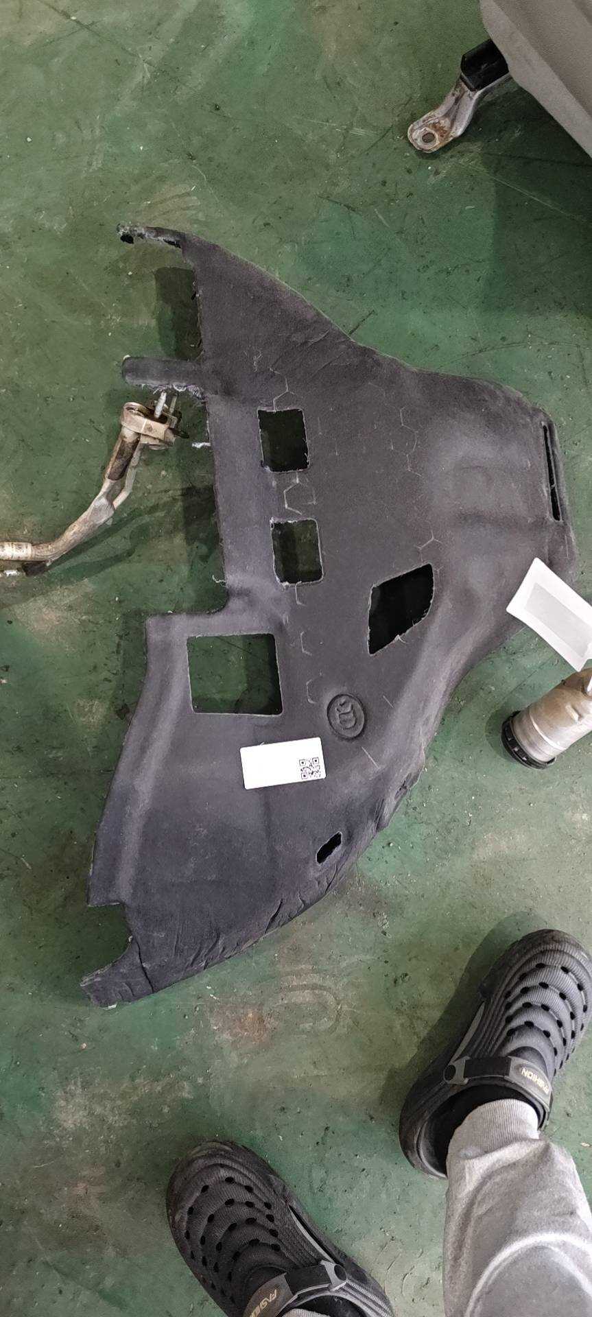 FK7BR278C63AH 后轮罩内衬(左)