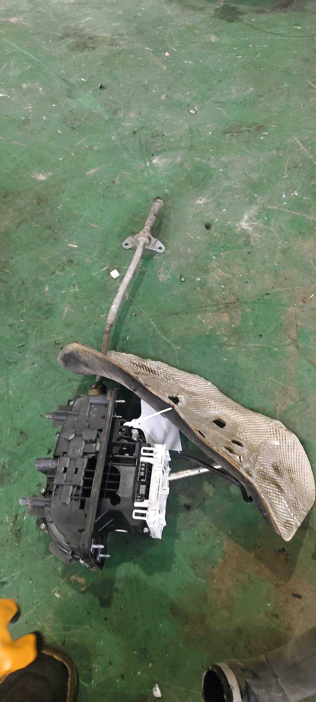 4F0711055F 换档机构总成