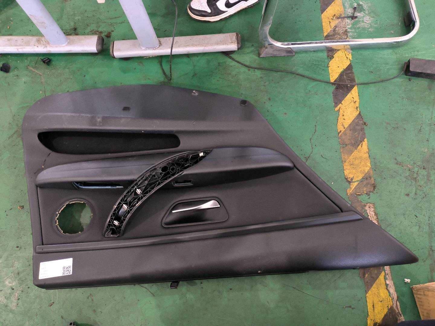 51427281187 后门内饰板(左)