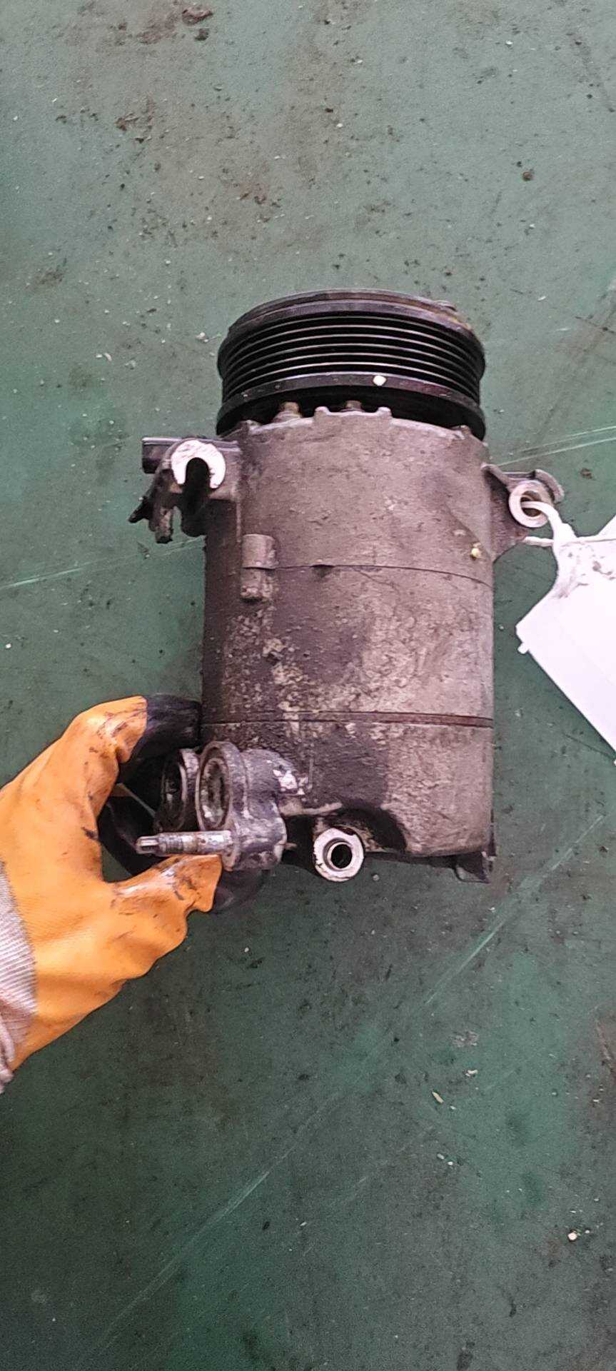LR041119 A/C Compressor