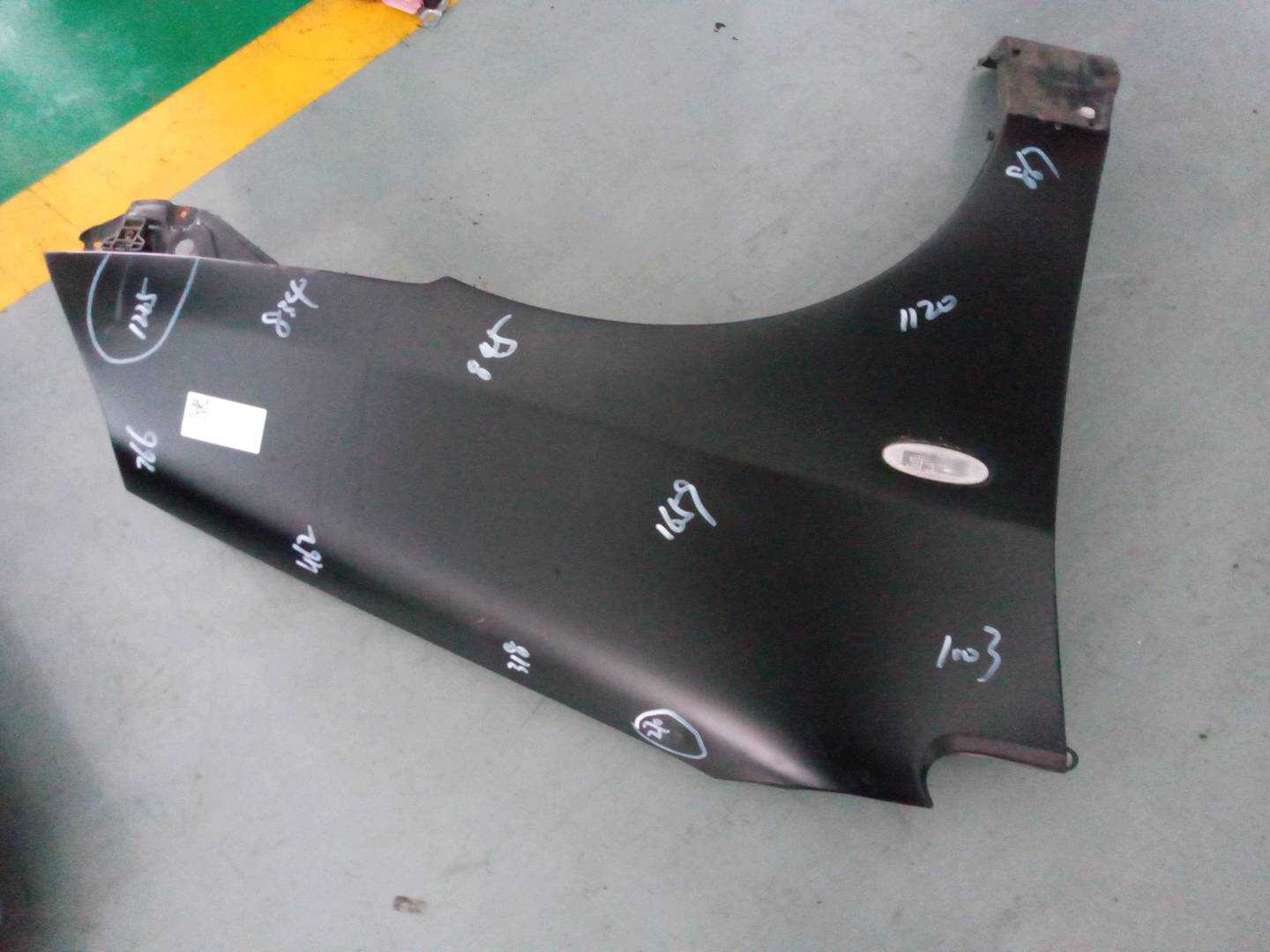 760054830 Front Fender, Right