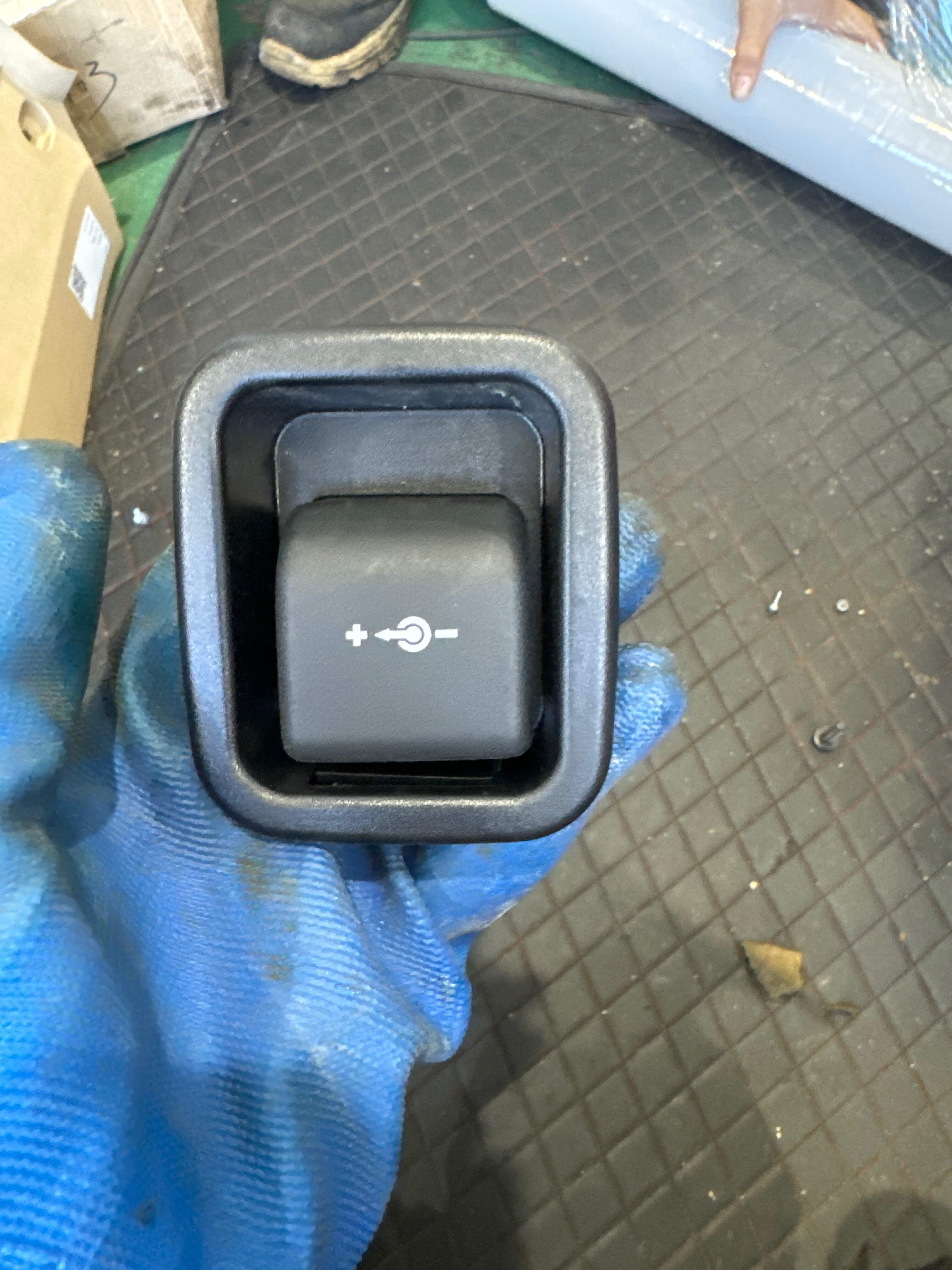 51476964057 定位件