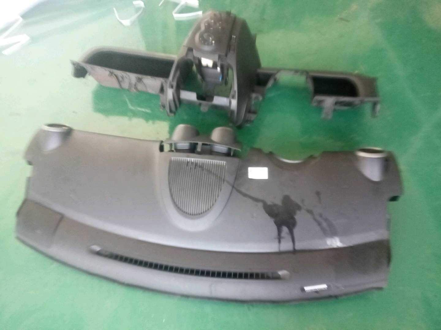 LK5306100BC1 仪表台壳(上)