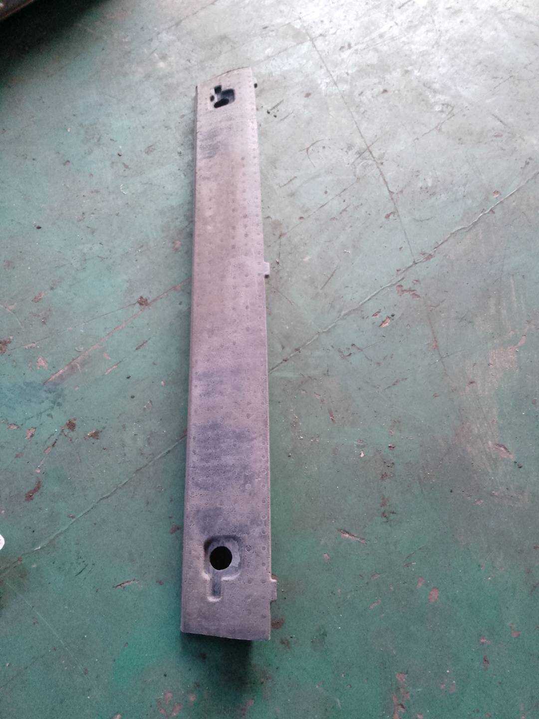 A2208850937 后保险杠泡沫（中）