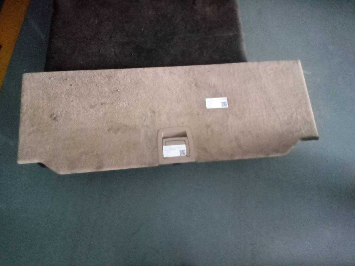 41127174380 尾盖地板(后)