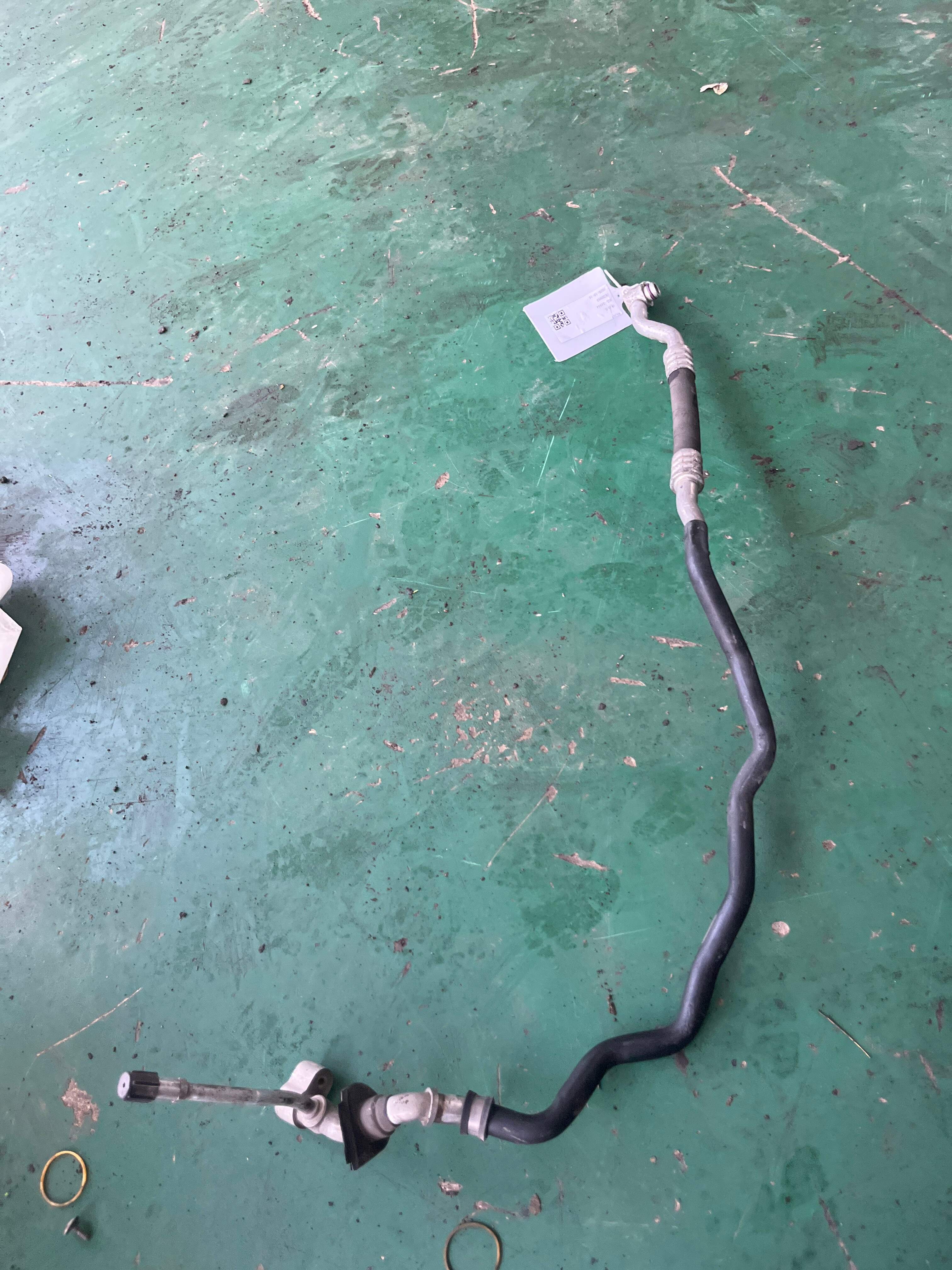 7L6820743H A/C Low Pressure Line (From Evaporator To AC Compressor)