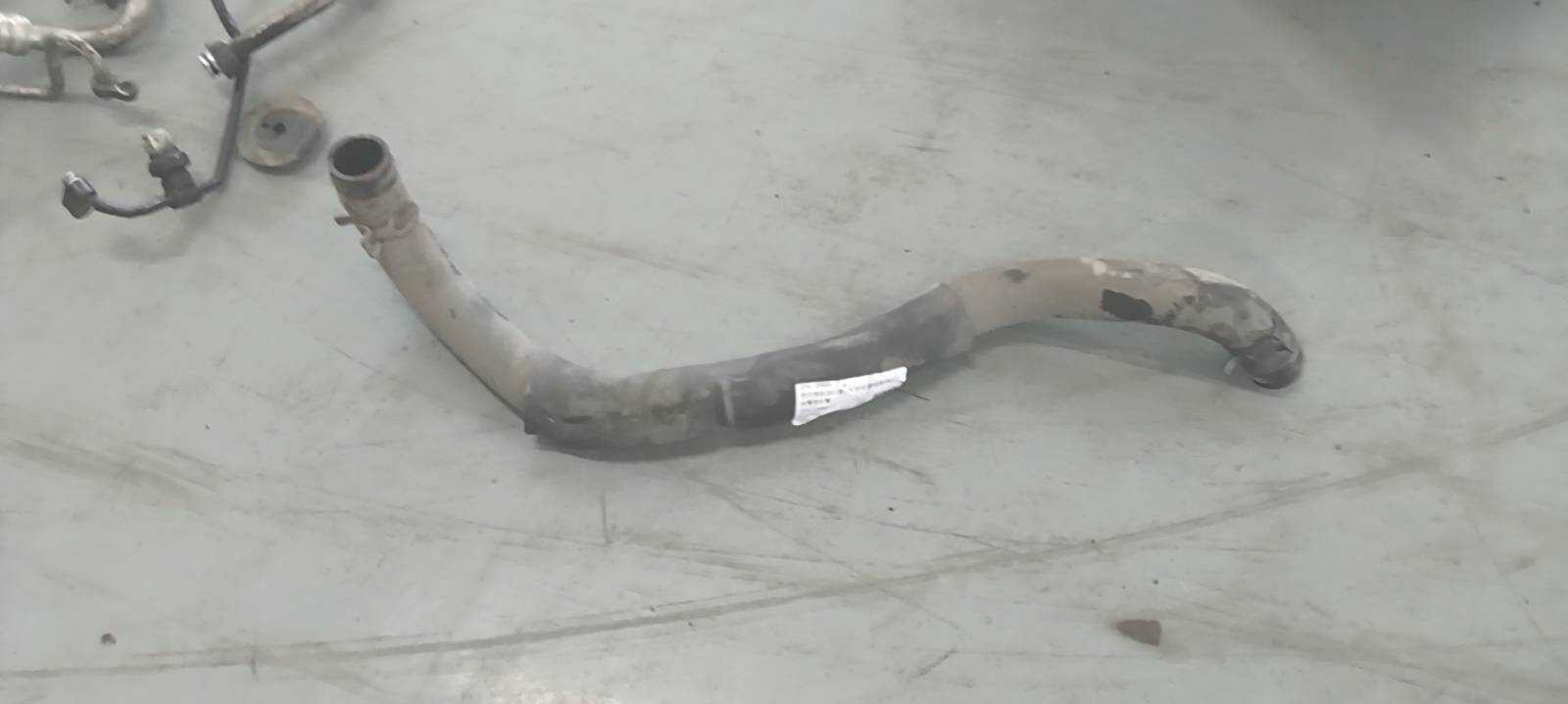 254112H000 水箱进水管