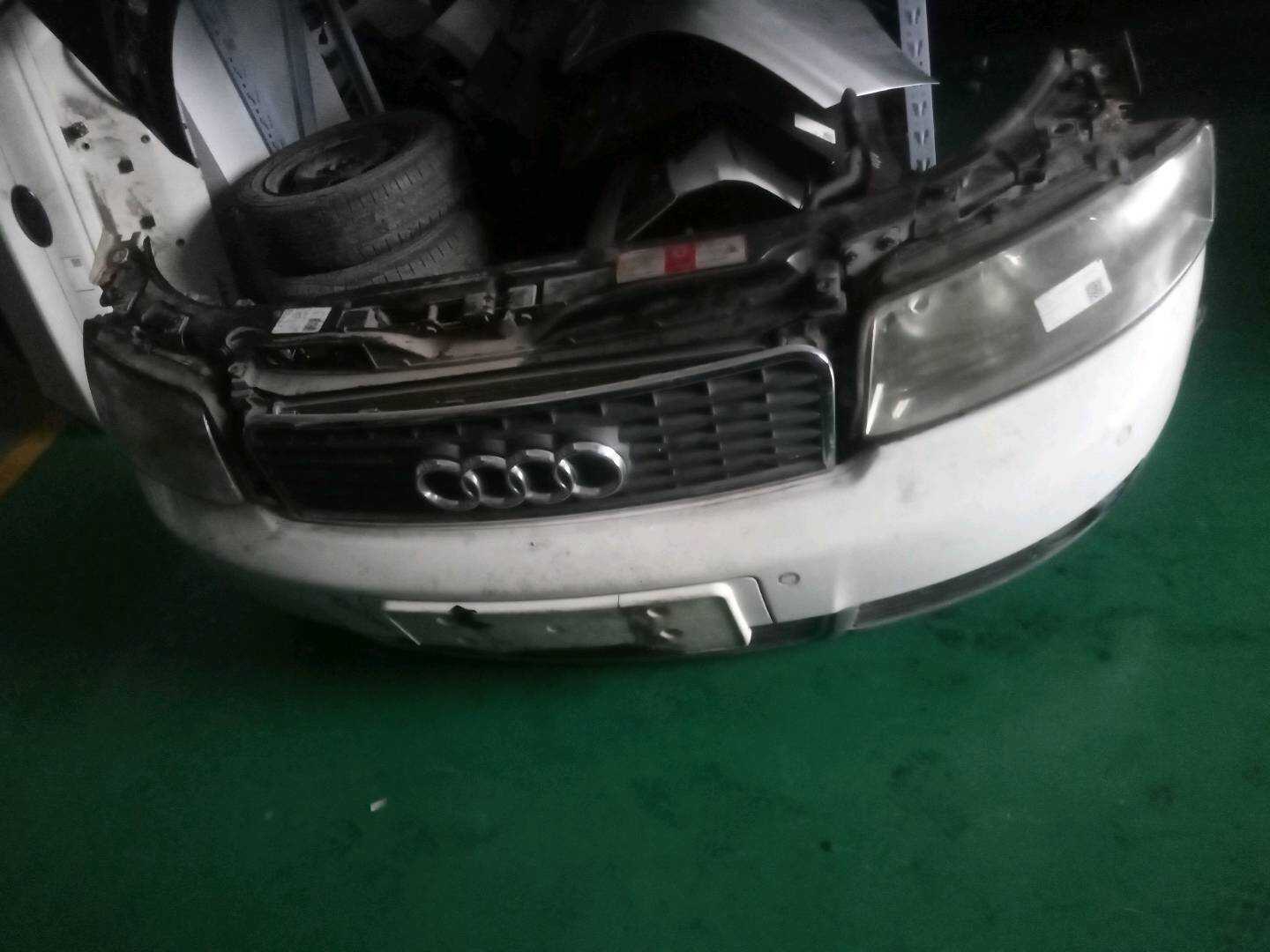 8E0121251LQZ 前嘴