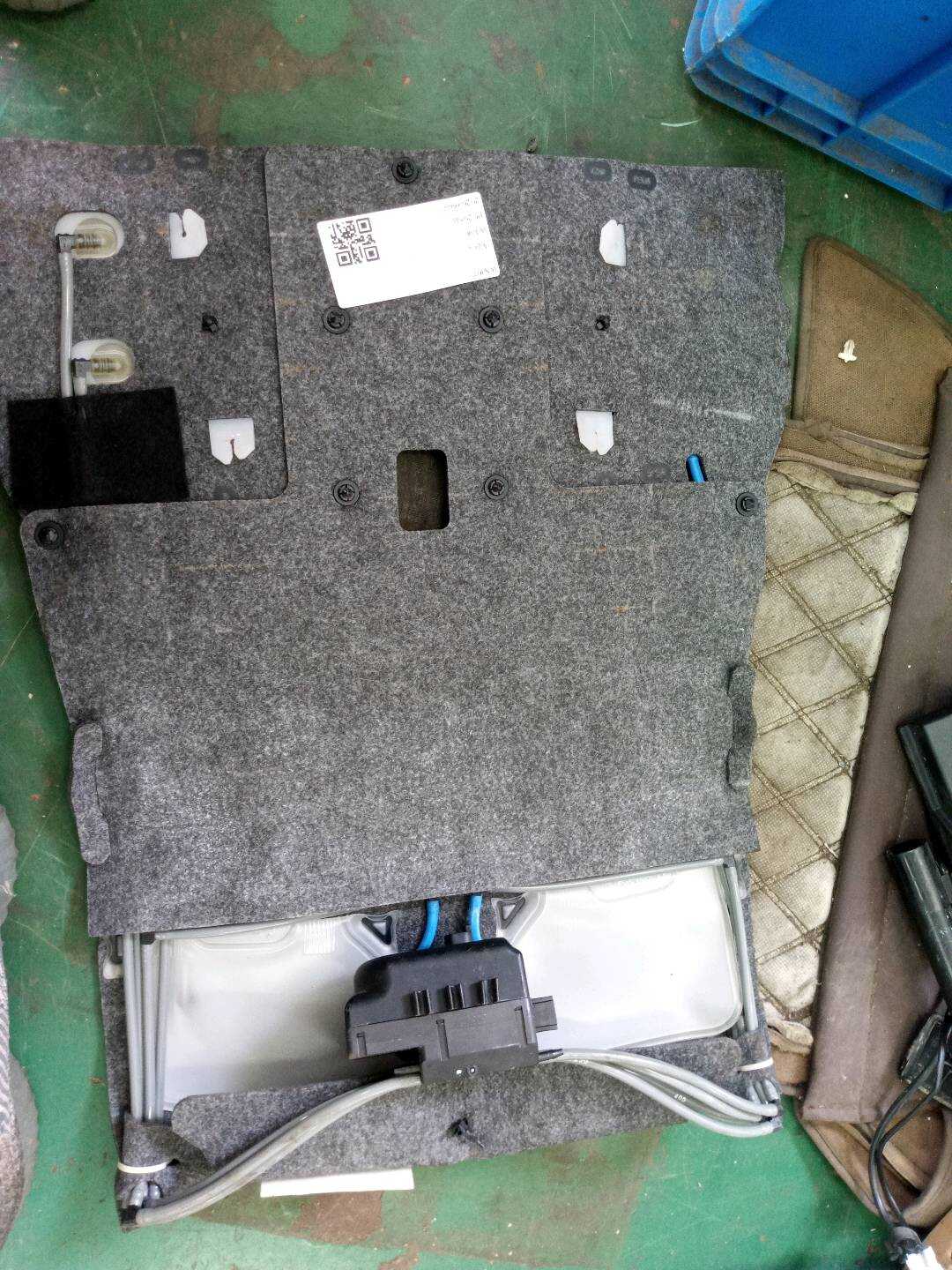 52209181843 后座椅靠背按摩垫