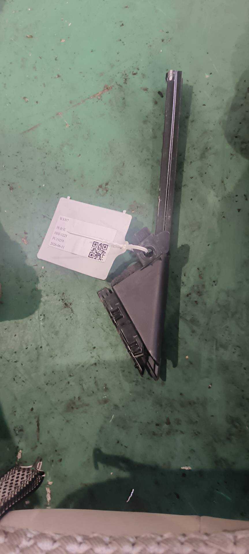 822345MA0A 后门三角饰板(右外)