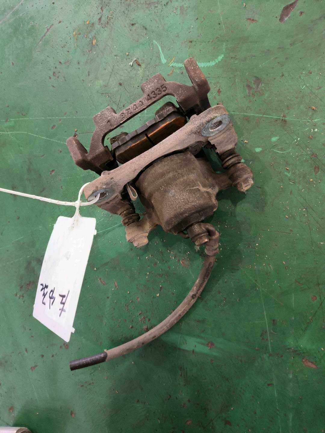 441263WU0A 后制动分泵(右)