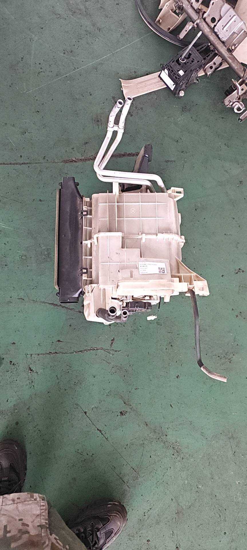 39090824 Evaporator Assembly