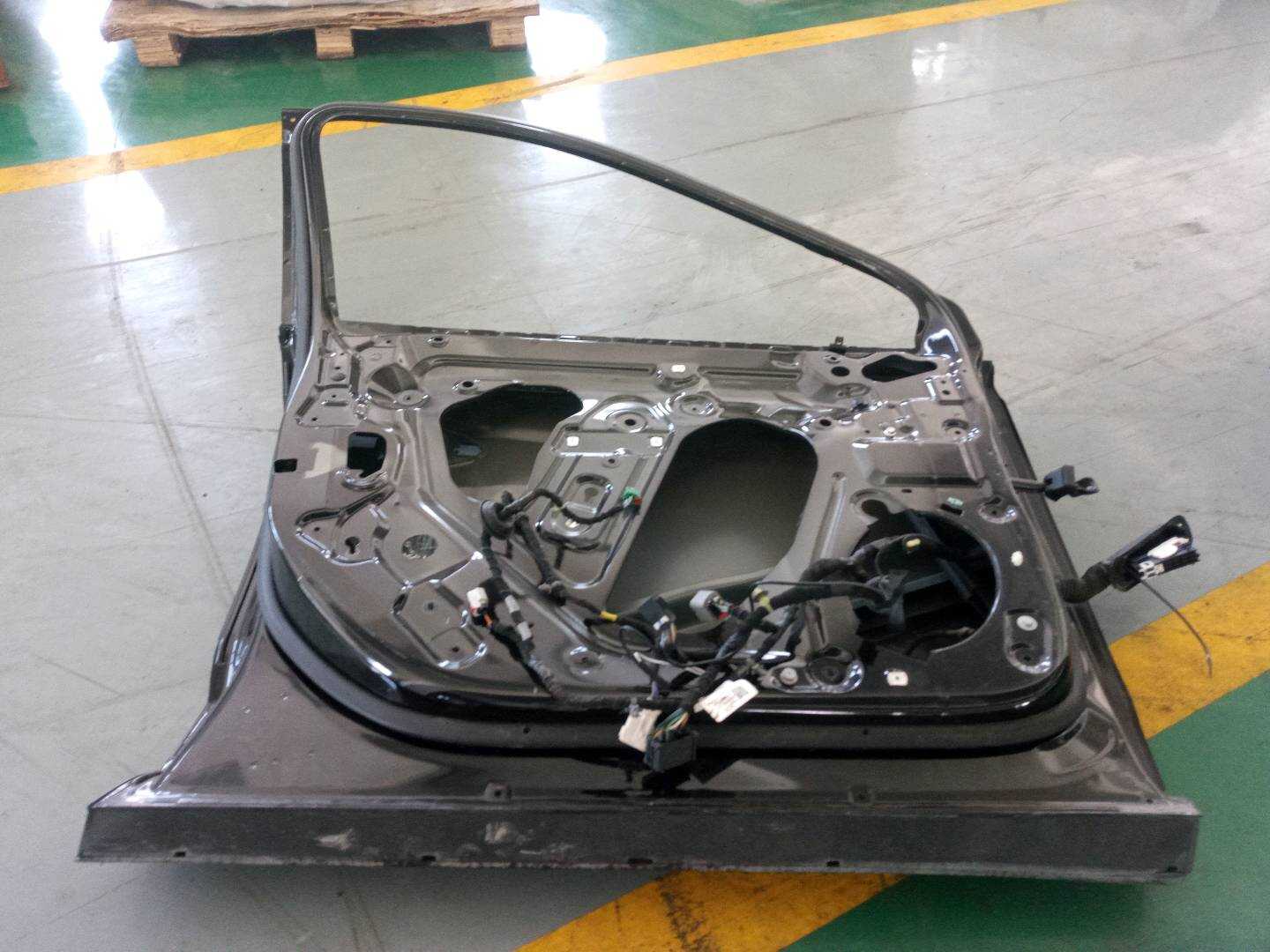 84544707 Front Door Shell, Left