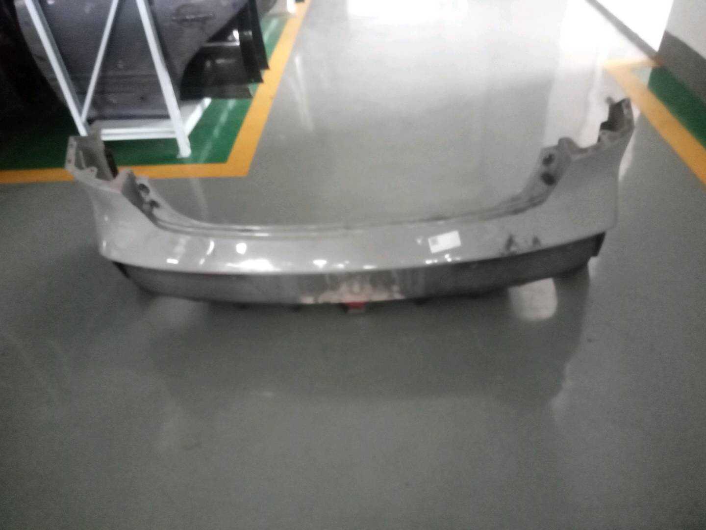 C281F2713031001 后保险杠皮