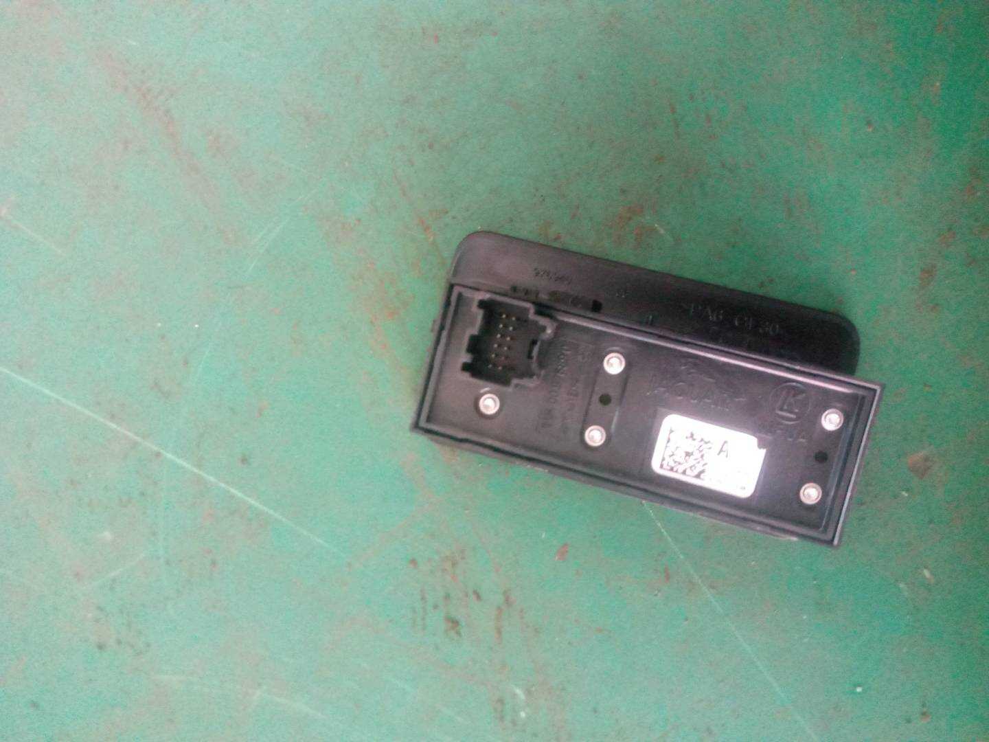 C2D2003 Trunk Lid Release Switch (Interior)