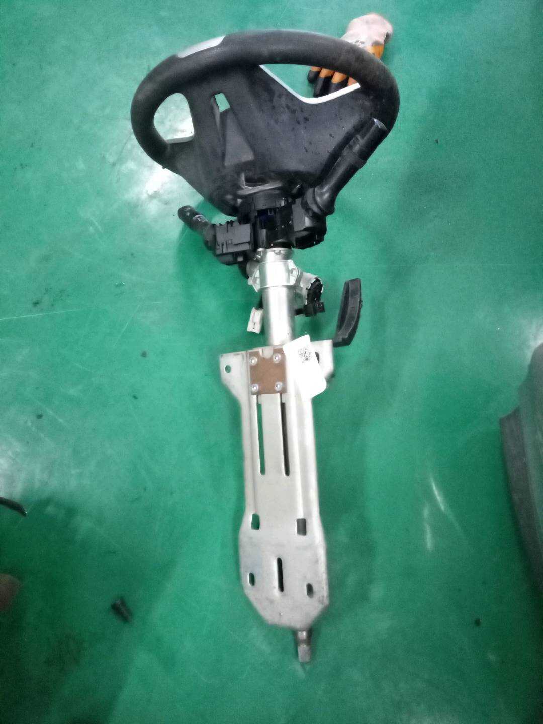 3402200V6500 转向管柱