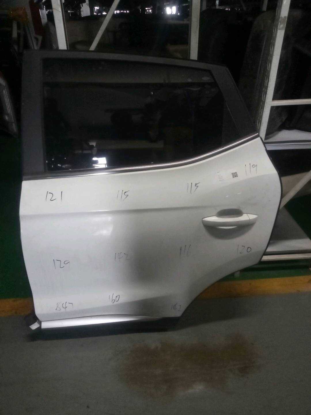 10316503SEPP 后门壳（左）