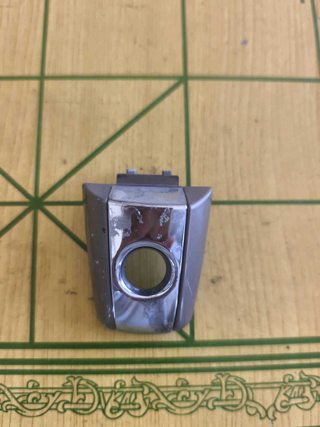 20806456 前门外拉手饰盖(左)