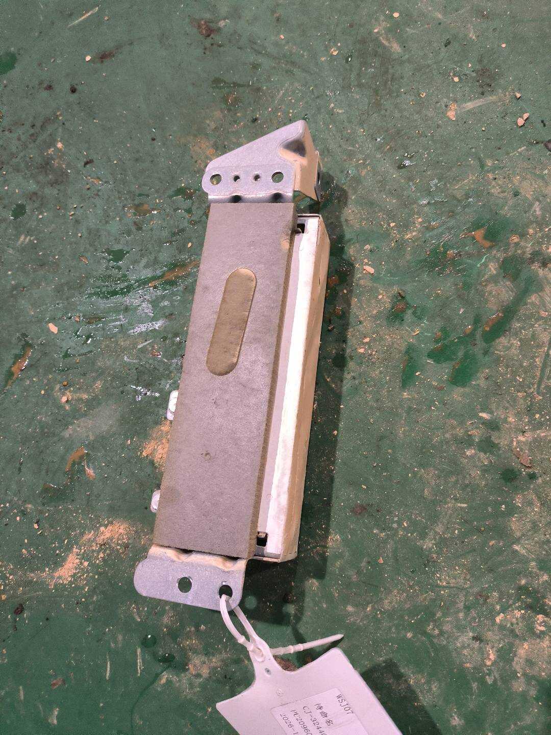 A2218600605 后座椅侧气囊（右）