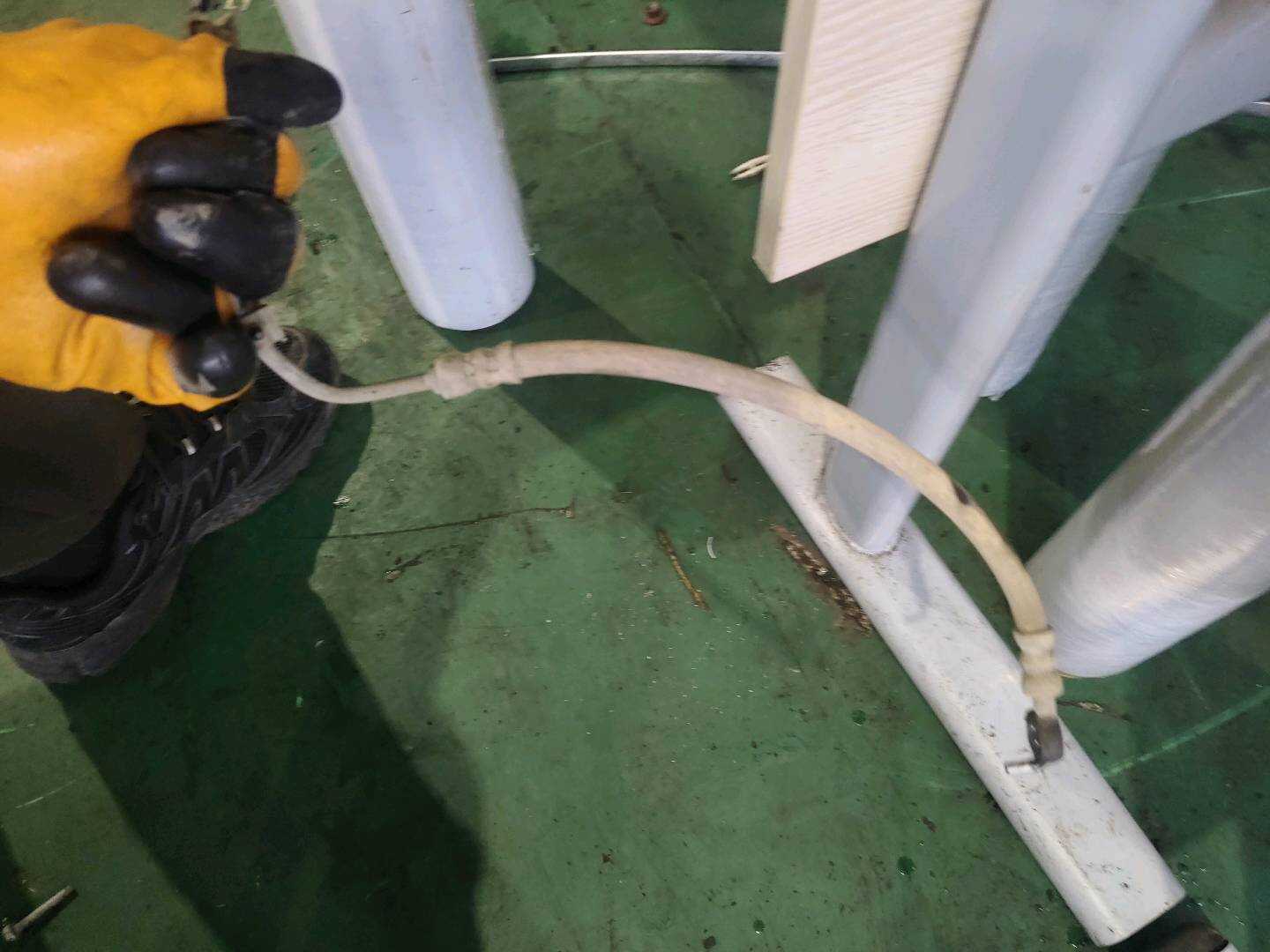 B012814 右后制动软管