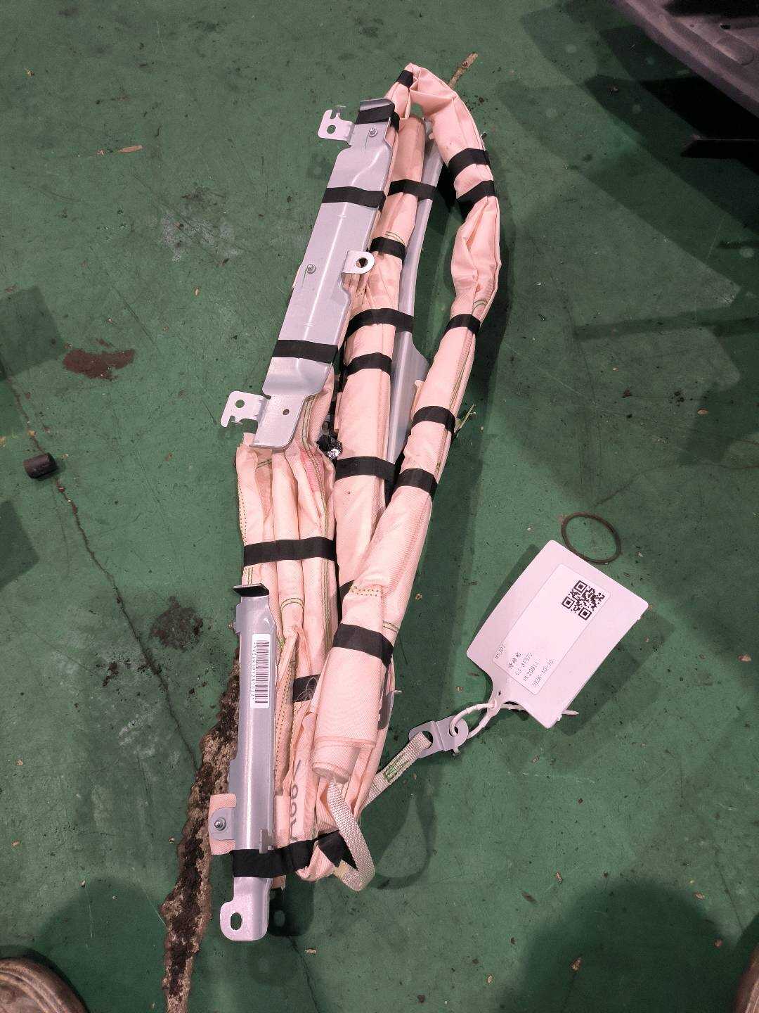 K85P05UR0A 车顶窗帘气囊组件(右)