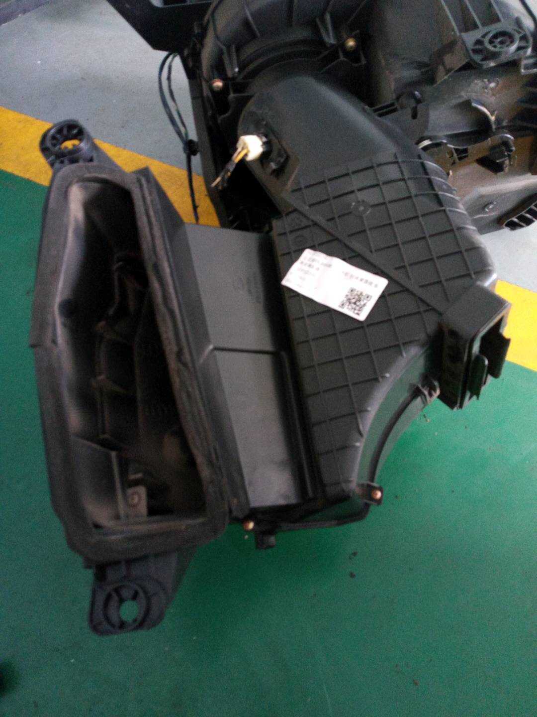 1030689400 Evaporator Assembly